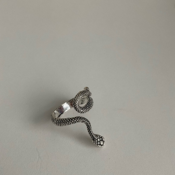 Snake Ring - Picture 4 of 5